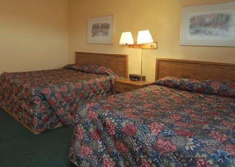 Econo Lodge Pratt 外观 照片